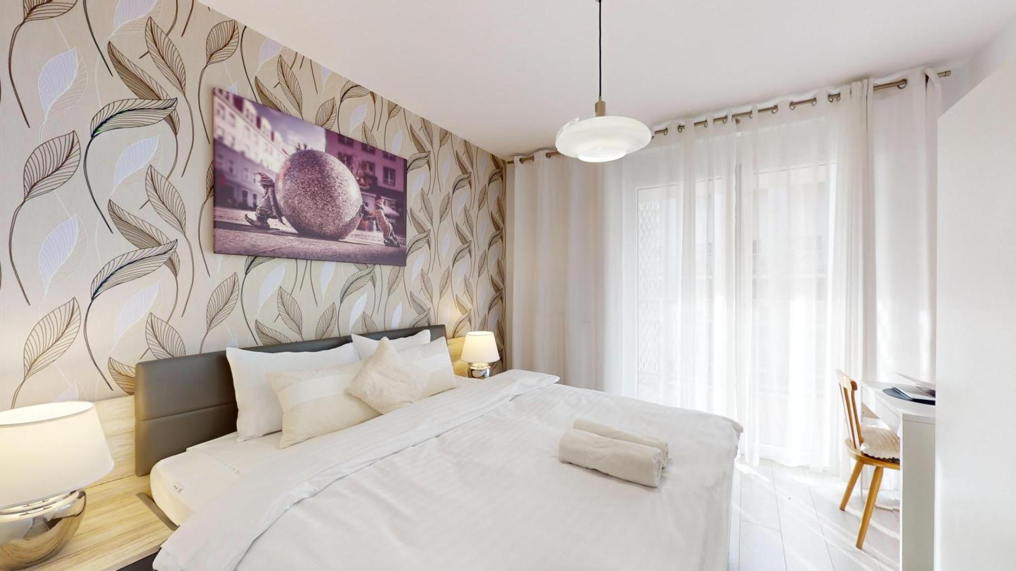 Family House By The River Odra -Panoramic Terrace - 3Room Apartment With 2 Separate Bedrooms And 2 Balconies By Wroapart-Pl- Perfect For Family & Business Stays Wroclaw Bagian luar foto