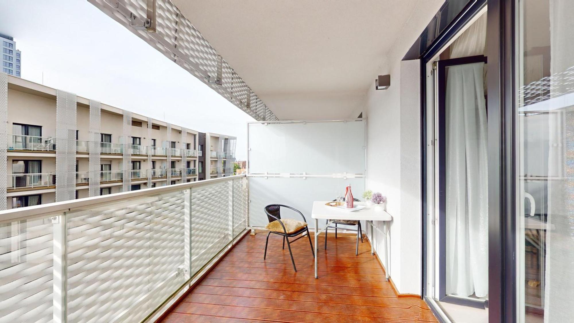 Family House By The River Odra -Panoramic Terrace - 3Room Apartment With 2 Separate Bedrooms And 2 Balconies By Wroapart-Pl- Perfect For Family & Business Stays Wroclaw Bagian luar foto
